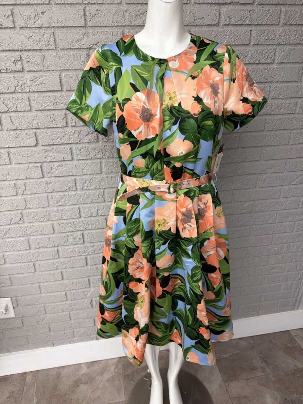 Tahari ASL Women's Floral Belted Pleated Short Sleeve Dress Size 8 - Picture 3 of 16